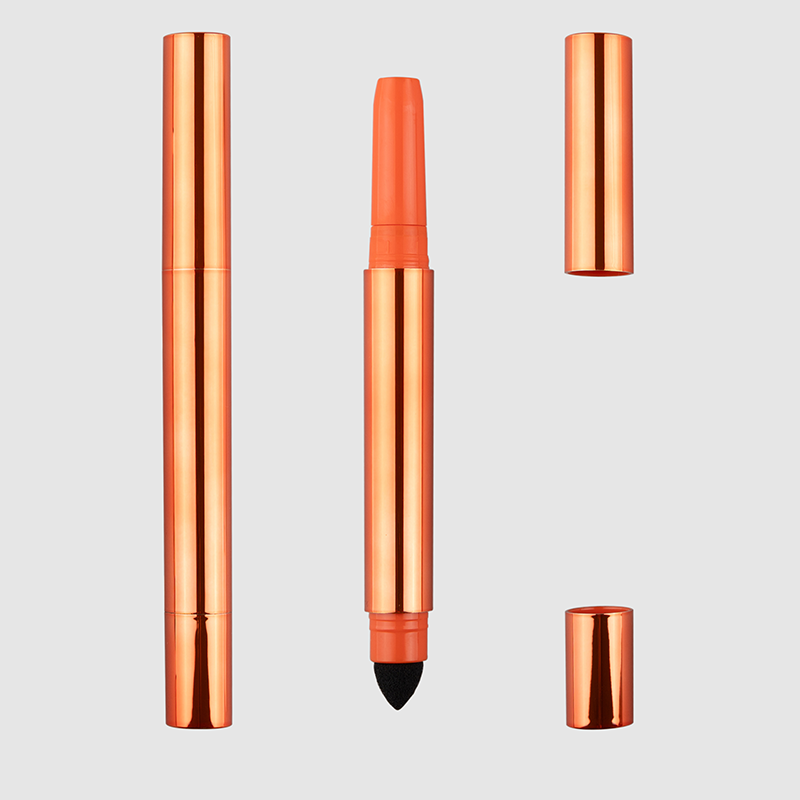 Lip and eyeliner with sponge tip and packaging
